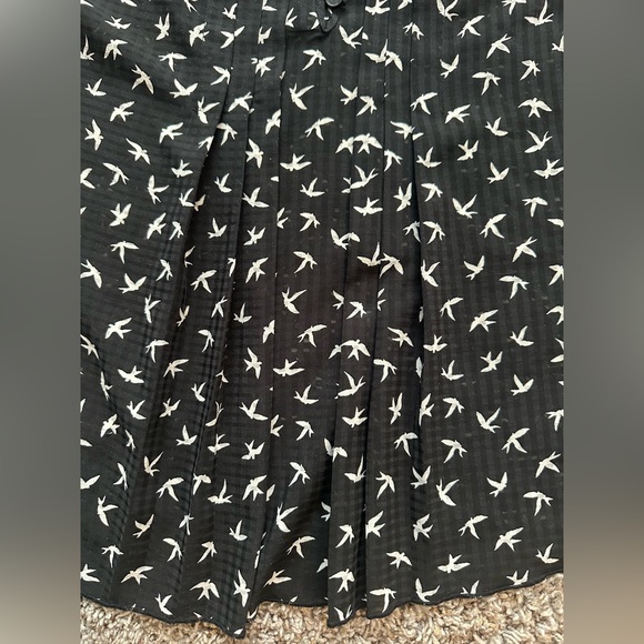 Blouse: women’s semi sheer, tank style with ruffle, black/white birds, size S - Picture 5 of 6